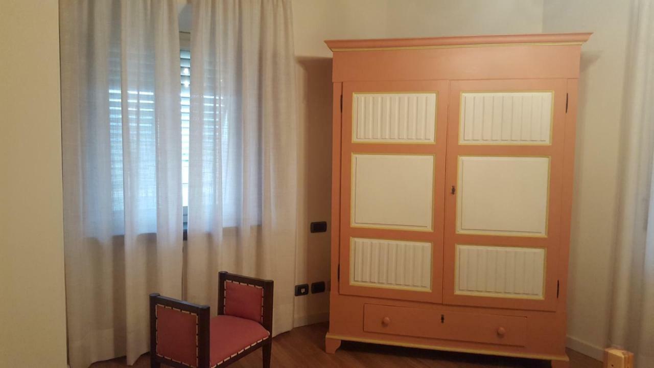 La Vedetta Apartment ลุคคา ภายนอก รูปภาพ